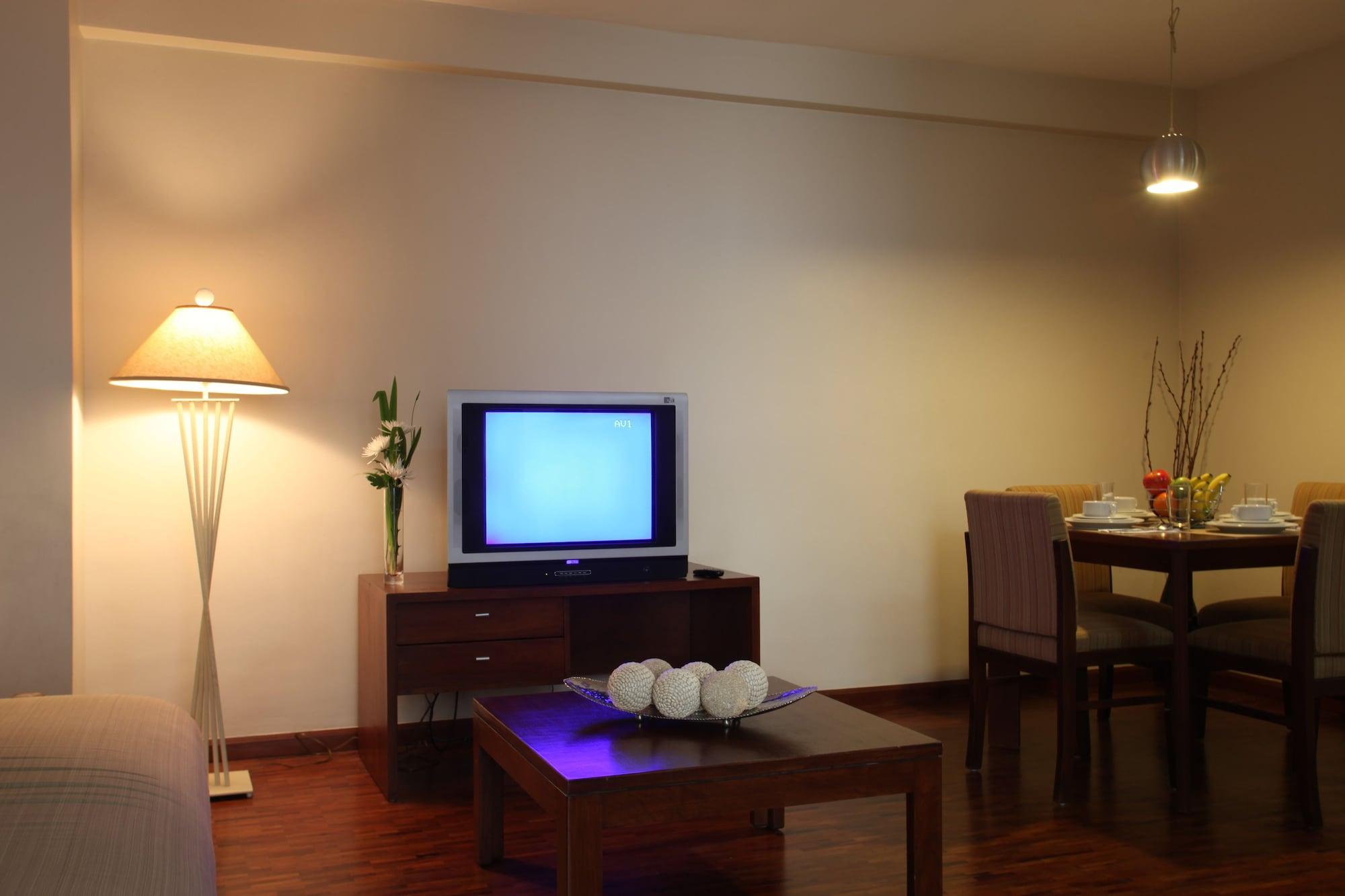 Amorsolo Mansion Hotel Makati City Esterno foto